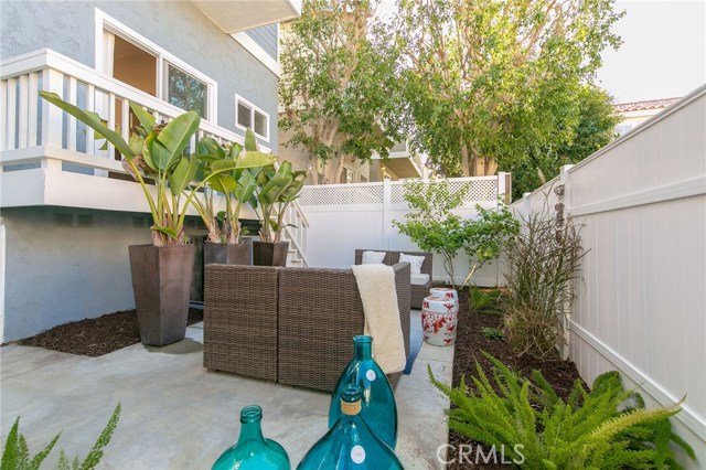 1741 Dixon Street, Redondo Beach, California 90278, 3 Bedrooms Bedrooms, ,2 BathroomsBathrooms,Residential,Sold,Dixon,SB19023869