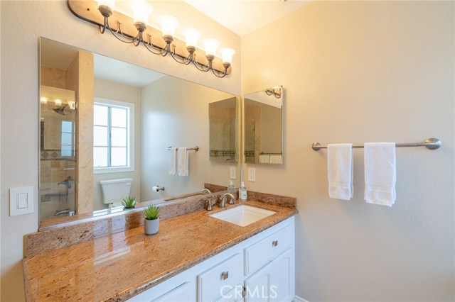 2319 Marshallfield Lane, Redondo Beach, California 90278, 3 Bedrooms Bedrooms, ,2 BathroomsBathrooms,Residential,Sold,Marshallfield,SB20225009