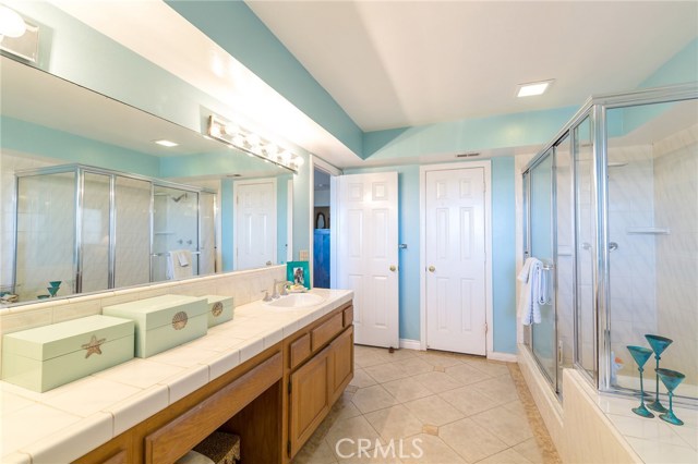 407 Anita Street, Redondo Beach, California 90278, 3 Bedrooms Bedrooms, ,3 BathroomsBathrooms,Residential,Sold,Anita,SB18113069