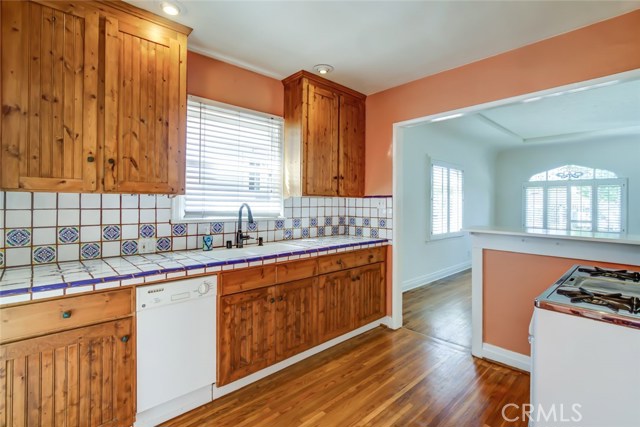 102 Juanita Avenue, Redondo Beach, California 90277, 2 Bedrooms Bedrooms, ,1 BathroomBathrooms,Residential,Sold,Juanita,SB19205626