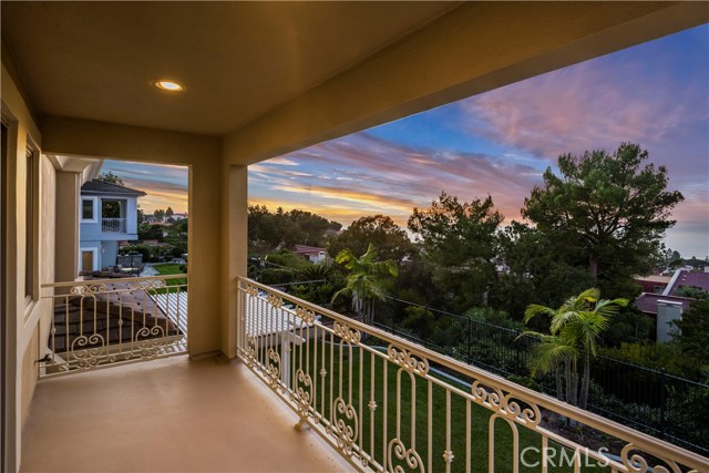 41 Santa Cruz, Rolling Hills Estates, California 90274, 5 Bedrooms Bedrooms, ,5 BathroomsBathrooms,Residential,Sold,Santa Cruz,PV18034014