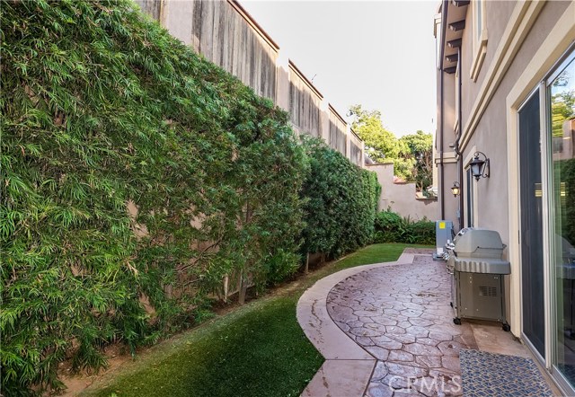 2005 Marshallfield Lane, Redondo Beach, California 90278, 4 Bedrooms Bedrooms, ,3 BathroomsBathrooms,Residential,Sold,Marshallfield,SB20008964