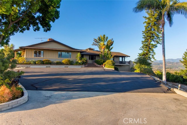 755 Hawks View Way