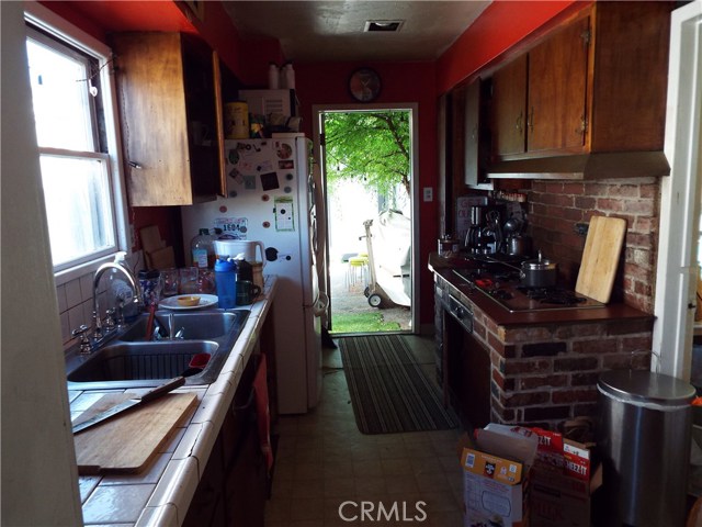 1162 Chestnut Avenue, Manhattan Beach, California 90266, 3 Bedrooms Bedrooms, ,1 BathroomBathrooms,Residential,Sold,Chestnut,SB17073344