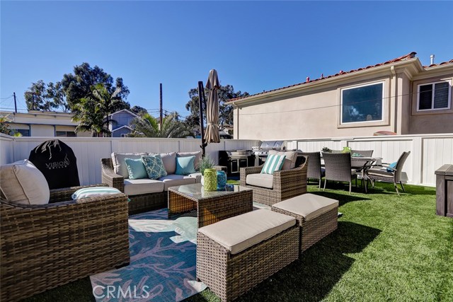 811 Spencer Street, Redondo Beach, California 90277, 4 Bedrooms Bedrooms, ,2 BathroomsBathrooms,Residential,Sold,Spencer,SB19017533