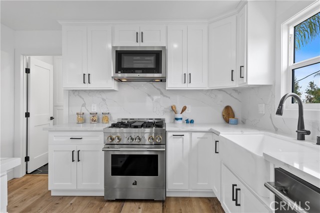 2406 Ripley Avenue, Redondo Beach, California 90278, 3 Bedrooms Bedrooms, ,2 BathroomsBathrooms,Residential,Sold,Ripley,SB21143037