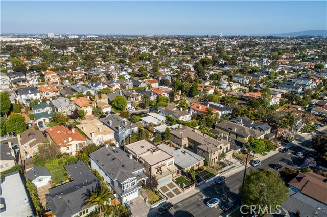 3208 Pacific Avenue, Manhattan Beach, California 90266, 4 Bedrooms Bedrooms, ,3 BathroomsBathrooms,Residential,Sold,Pacific,SB18253050
