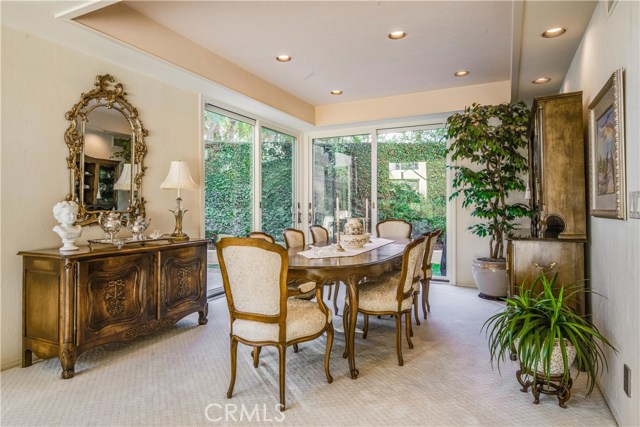 30 Country Lane, Rolling Hills Estates, California 90274, 4 Bedrooms Bedrooms, ,3 BathroomsBathrooms,Residential,Sold,Country,PV20008368