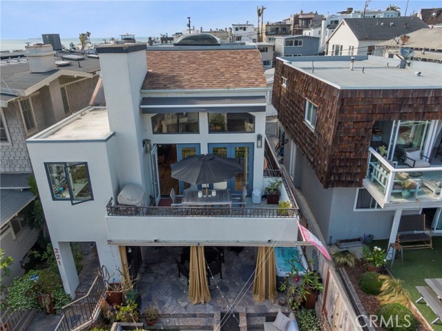 221 31st Street, Hermosa Beach, California 90254, 3 Bedrooms Bedrooms, ,2 BathroomsBathrooms,Residential,Sold,31st,SB21108924