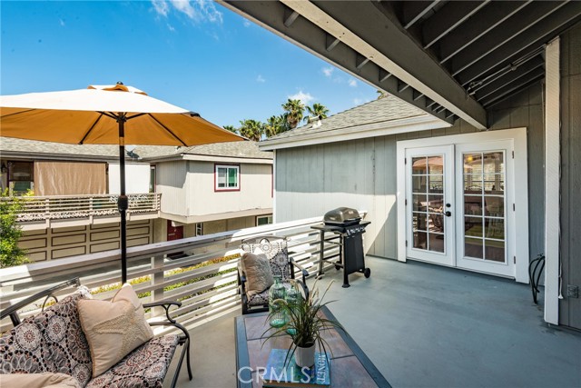 2216 Manhattan Beach Boulevard, Redondo Beach, California 90278, 3 Bedrooms Bedrooms, ,3 BathroomsBathrooms,Residential,Sold,Manhattan Beach,SB21089939