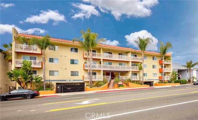 1707 Pacific Coast, Hermosa Beach, California 90254, 1 Bedroom Bedrooms, ,1 BathroomBathrooms,Residential,Sold,Pacific Coast,PW21082616