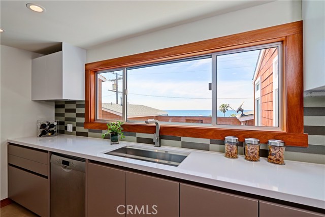 4222 Ocean Drive, Manhattan Beach, California 90266, 2 Bedrooms Bedrooms, ,3 BathroomsBathrooms,Residential,Sold,Ocean,SB18066189