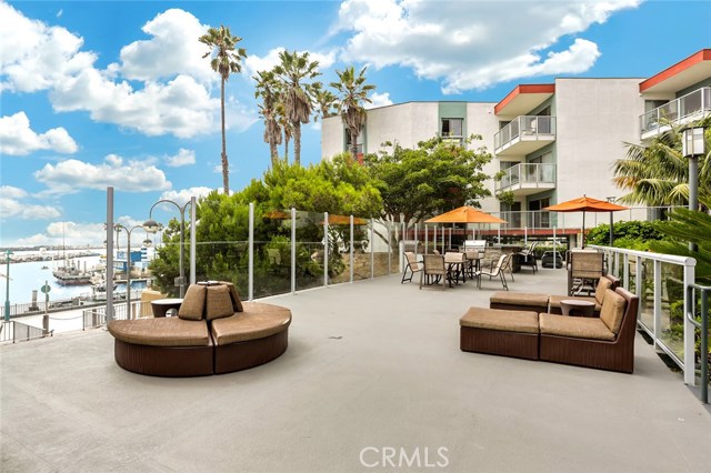 692 The Village, Redondo Beach, California 90277, 1 Bedroom Bedrooms, ,1 BathroomBathrooms,Residential,Sold,The Village,SB17187833