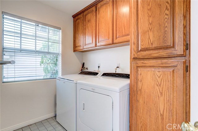 513 Camino Real, Redondo Beach, California 90277, 5 Bedrooms Bedrooms, ,2 BathroomsBathrooms,Residential,Sold,Camino Real,SB20152280