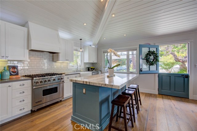 3112 Poinsettia Avenue, Manhattan Beach, California 90266, 4 Bedrooms Bedrooms, ,1 BathroomBathrooms,Residential,Sold,Poinsettia,SB19132552