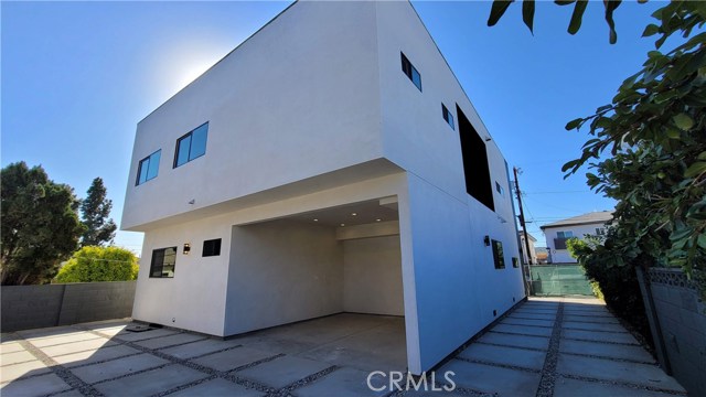  Income Home for Sale in North Hollywood, California
