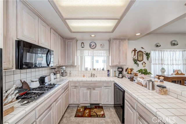 1547 Ford Avenue, Redondo Beach, California 90278, 3 Bedrooms Bedrooms, ,3 BathroomsBathrooms,Residential,Sold,Ford,SB20183169