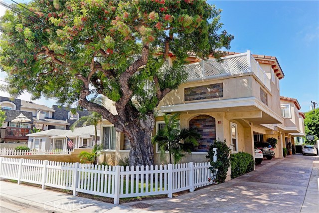 2111 Mathews Avenue, Redondo Beach, California 90278, 3 Bedrooms Bedrooms, ,2 BathroomsBathrooms,Residential,Sold,Mathews,SB17206417