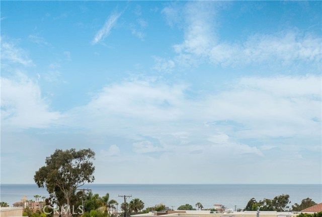 922 2nd, Hermosa Beach, California 90254, 4 Bedrooms Bedrooms, ,5 BathroomsBathrooms,Residential,Sold,2nd,SB19107146