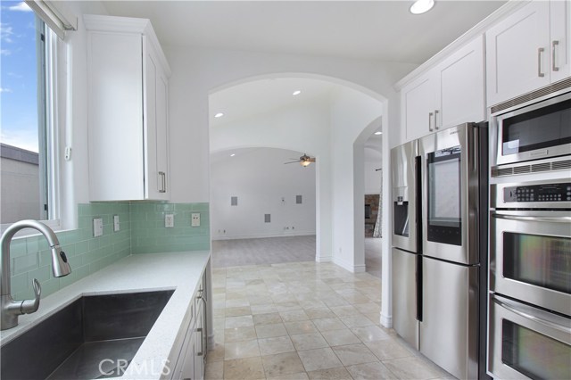 2305 Carnegie Lane, Redondo Beach, California 90278, 3 Bedrooms Bedrooms, ,2 BathroomsBathrooms,Residential,Sold,Carnegie,SB19145300