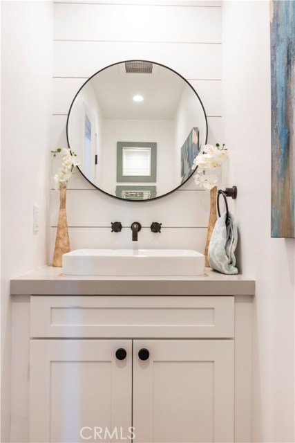 1715 Ford Avenue, Redondo Beach, California 90278, 3 Bedrooms Bedrooms, ,1 BathroomBathrooms,Residential,Sold,Ford,SB20057405