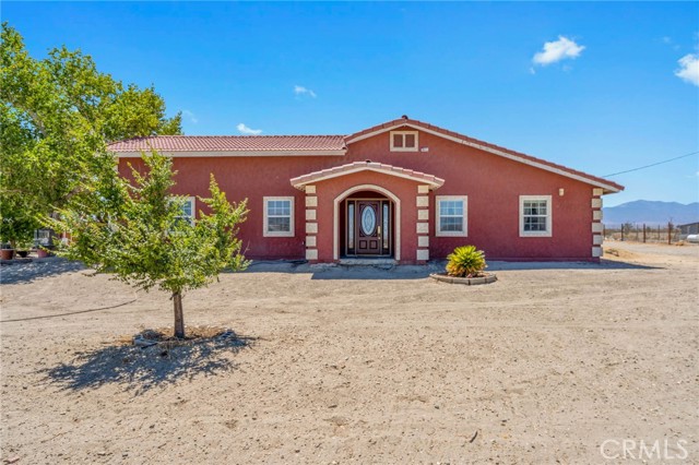 Detail Gallery Image 1 of 1 For 18655 Dancove Ct, Adelanto,  CA 92301 - 4 Beds | 3/1 Baths