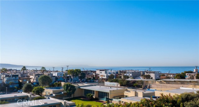 2600 Grandview Avenue, Manhattan Beach, California 90266, 6 Bedrooms Bedrooms, ,2 BathroomsBathrooms,Residential,Sold,Grandview,SB17263084