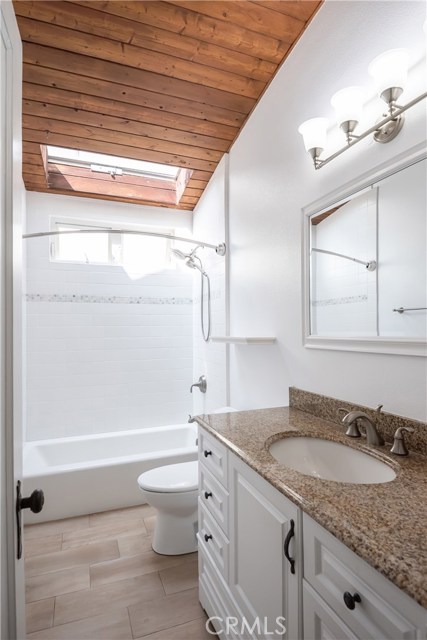 641 27th Street, Manhattan Beach, California 90266, 2 Bedrooms Bedrooms, ,1 BathroomBathrooms,Residential,Sold,27th,SB20174860