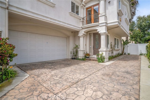 1909 Plant Avenue, Redondo Beach, California 90278, 4 Bedrooms Bedrooms, ,2 BathroomsBathrooms,Residential,Sold,Plant,SB19198683