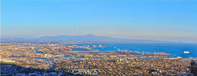 Panoramic Harbor Views