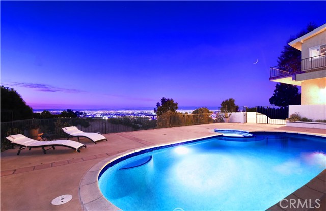 4 Chaparral Lane, Rancho Palos Verdes, California 90275, 4 Bedrooms Bedrooms, ,4 BathroomsBathrooms,Residential,Sold,Chaparral,PV19268082