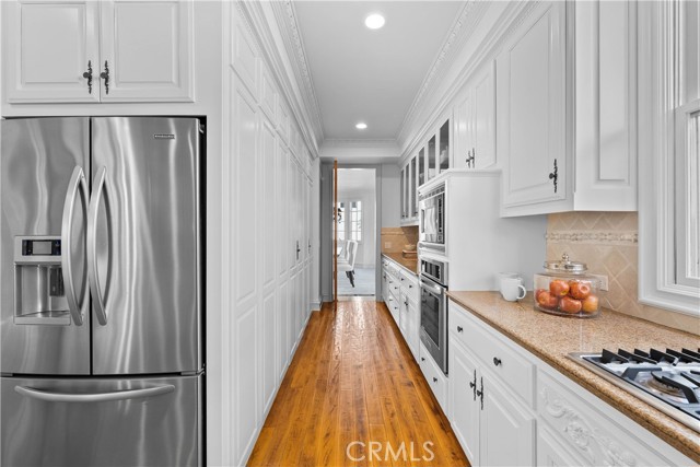 2304 Grandview Avenue, Manhattan Beach, California 90266, 5 Bedrooms Bedrooms, ,3 BathroomsBathrooms,Residential,Sold,Grandview,SB21160236