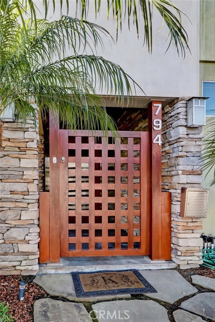 794 27th Street, Manhattan Beach, California 90266, 5 Bedrooms Bedrooms, ,3 BathroomsBathrooms,Residential,Sold,27th,SB20032410