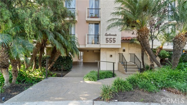 555 Esplanade, Redondo Beach, California 90277, 2 Bedrooms Bedrooms, ,2 BathroomsBathrooms,Residential,Sold,Esplanade,SB20245440