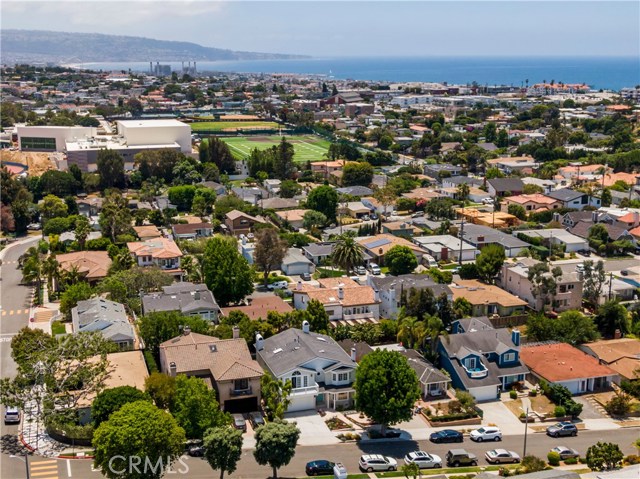 1346 1st Street, Manhattan Beach, California 90266, 4 Bedrooms Bedrooms, ,3 BathroomsBathrooms,Residential,Sold,1st,SB20126965