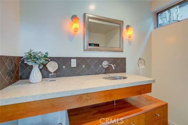 2400 Palm Avenue, Manhattan Beach, California 90266, 4 Bedrooms Bedrooms, ,4 BathroomsBathrooms,Residential,Sold,Palm,SB20055026