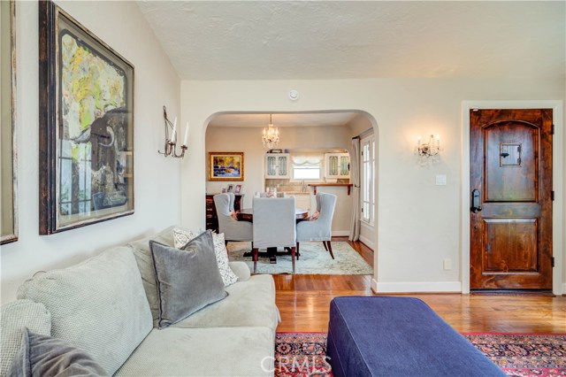 1236 3rd Street, Hermosa Beach, California 90254, 2 Bedrooms Bedrooms, ,Residential,Sold,3rd,SB19113677