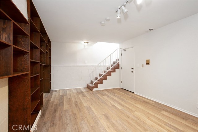 706 Vincent, Redondo Beach, California 90277, 2 Bedrooms Bedrooms, ,3 BathroomsBathrooms,Residential,Sold,Vincent,SB18193066