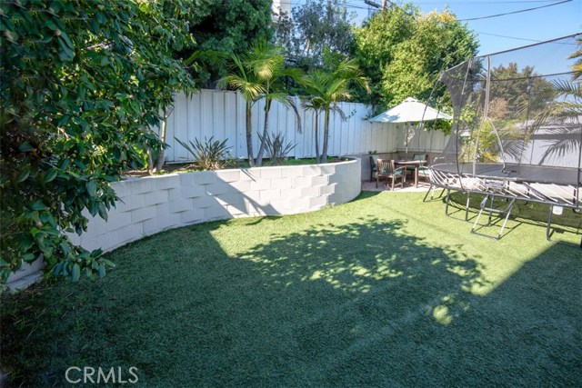 2105 Walnut Avenue, Manhattan Beach, California 90266, 4 Bedrooms Bedrooms, ,2 BathroomsBathrooms,Residential,Sold,Walnut,SB19018685