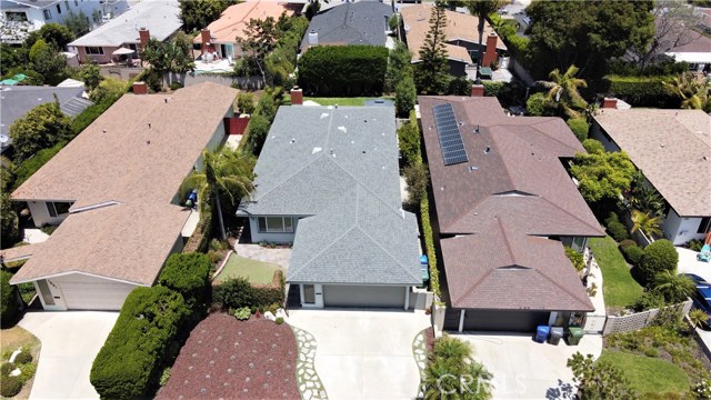 1537 19th Street, Manhattan Beach, California 90266, 3 Bedrooms Bedrooms, ,1 BathroomBathrooms,Residential,Sold,19th,SB20127736