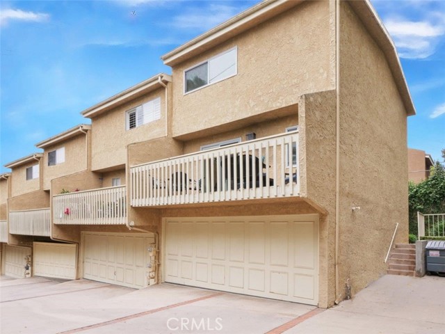 2000 Mathews Avenue, Redondo Beach, California 90278, 2 Bedrooms Bedrooms, ,1 BathroomBathrooms,Residential,Sold,Mathews,PV21107703