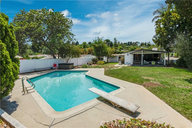 26 Gaucho Drive, Rolling Hills Estates, California 90274, 4 Bedrooms Bedrooms, ,2 BathroomsBathrooms,Residential,Sold,Gaucho,SB21153280