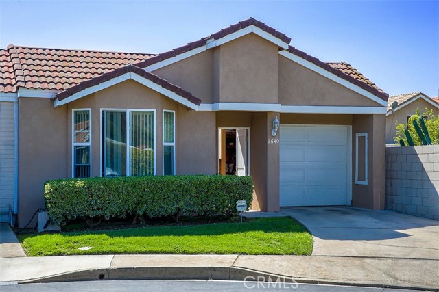 Detail Gallery Image 1 of 1 For 1640 Byron Ct, Pomona,  CA 91768 - 2 Beds | 2 Baths