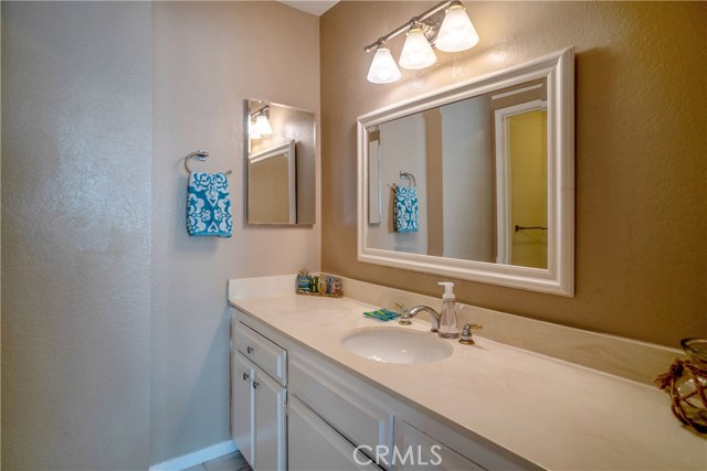 2004 Vanderbilt Lane, Redondo Beach, California 90278, 2 Bedrooms Bedrooms, ,1 BathroomBathrooms,Residential,Sold,Vanderbilt,SB18296185