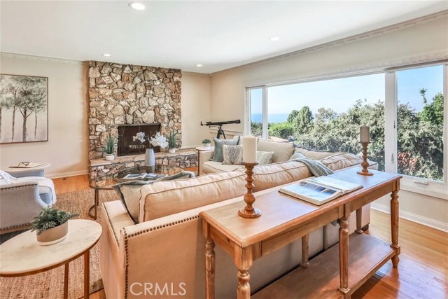 1033 Via Zumaya, Palos Verdes Estates, California 90274, 3 Bedrooms Bedrooms, ,3 BathroomsBathrooms,Residential,Sold,Via Zumaya,PV20225368