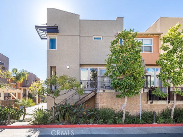2 Bed Home for Sale in Hawthorne, California