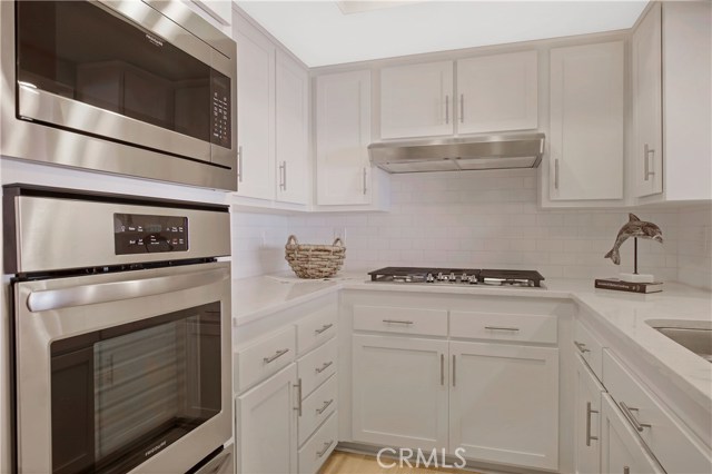 653 Manhattan Beach Boulevard, Manhattan Beach, California 90266, 2 Bedrooms Bedrooms, ,2 BathroomsBathrooms,Residential,Sold,Manhattan Beach,SB19095125