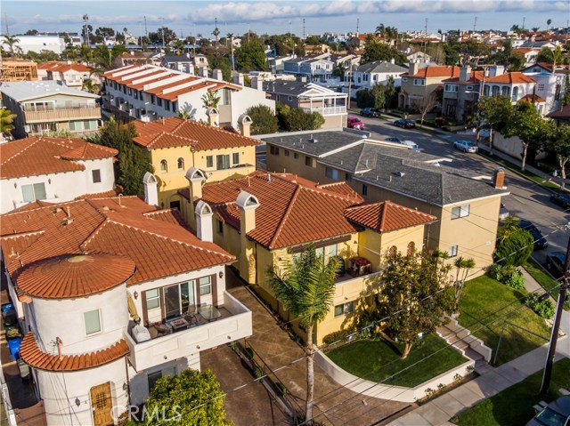 202 Irena Avenue, Redondo Beach, California 90277, 3 Bedrooms Bedrooms, ,3 BathroomsBathrooms,Residential,Sold,Irena,SB19148601