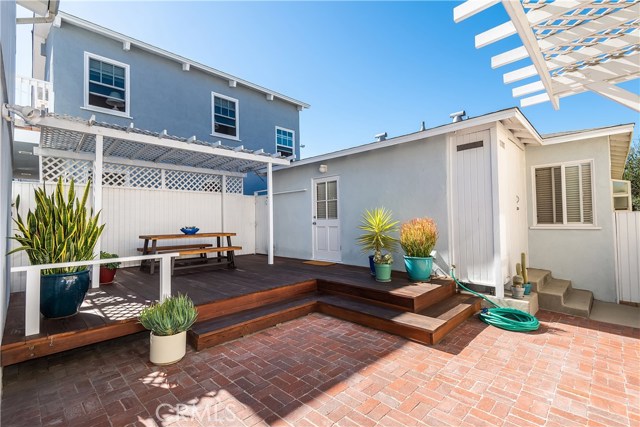 420 3rd Street, Manhattan Beach, California 90266, 2 Bedrooms Bedrooms, ,2 BathroomsBathrooms,Residential,Sold,3rd,SB19171660