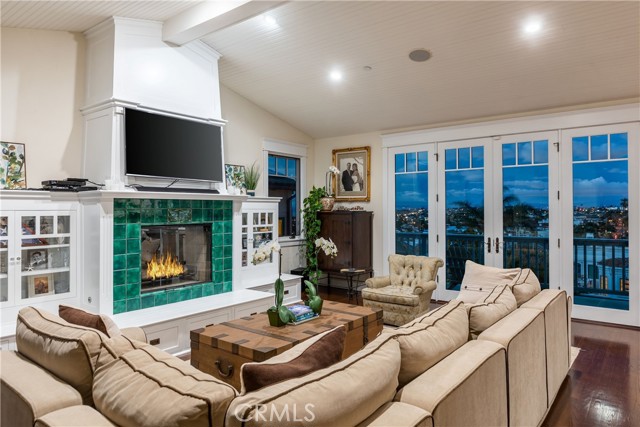 Cuddle up for a movie, read a book or just enjoy the transition from sunny day to sparkling evening...